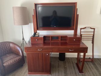 Desk 60” 20” 60”