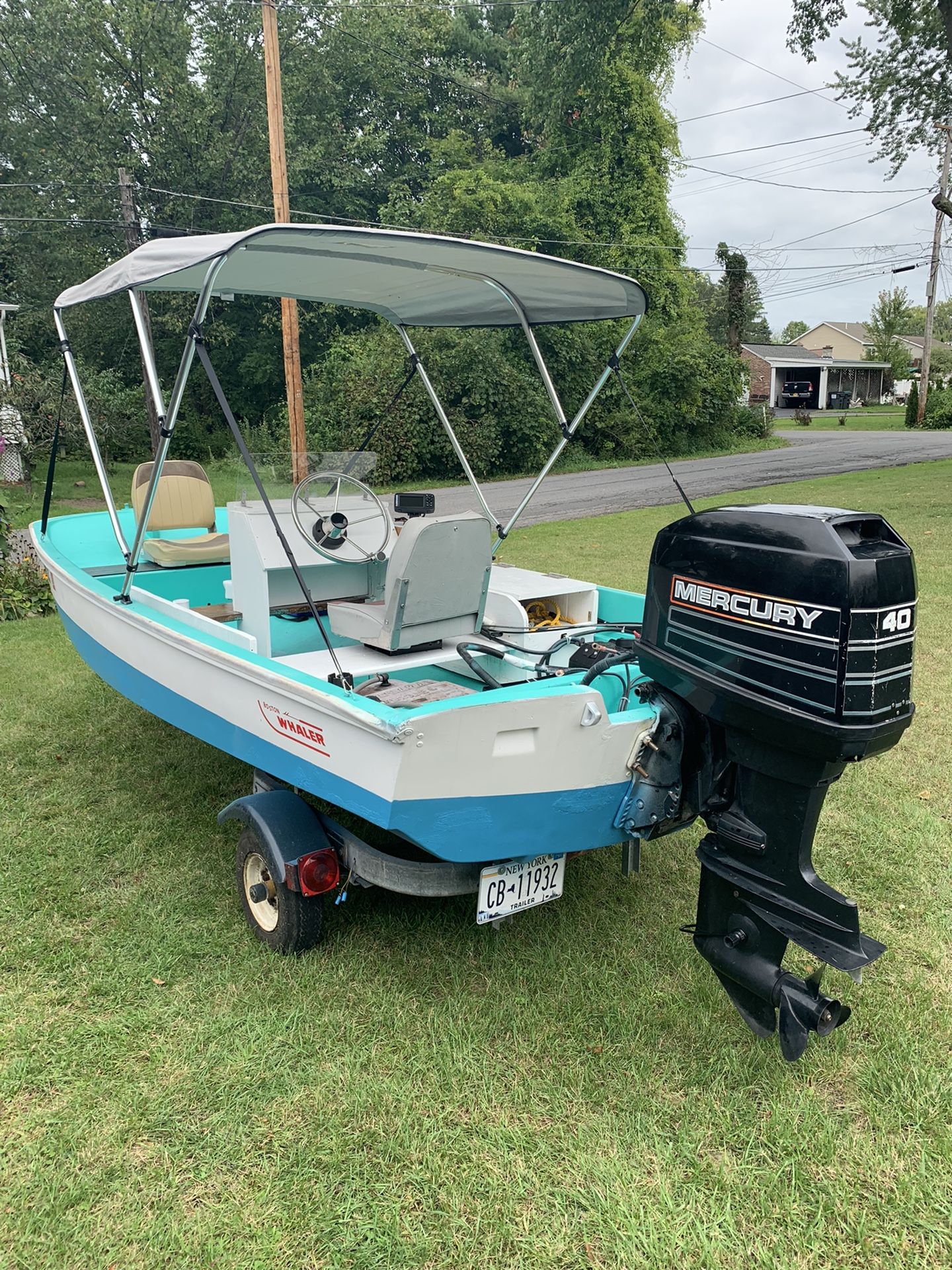 13 Foot 1984 Boston Whaler 40 Hp Motor Runs Great Motor Trailer Many Extras