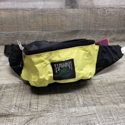 Vintage Hawaii Fanny Pack Victor Black and Yellow