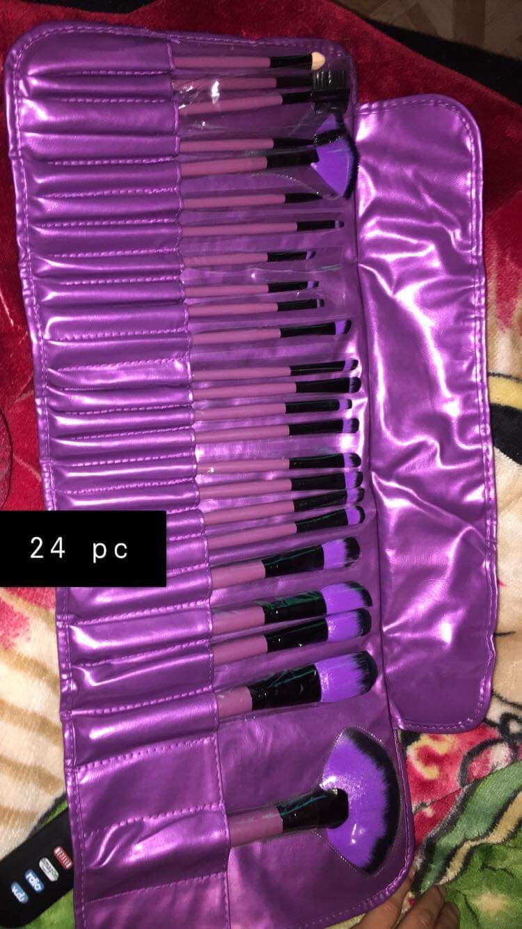 24 pc brushes and blenders