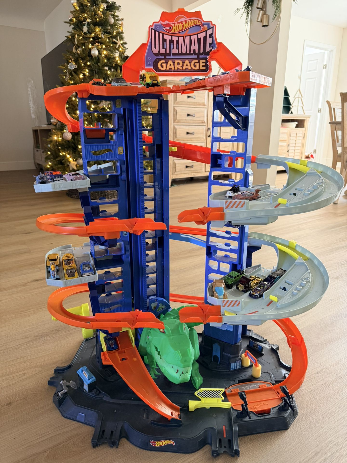 Ultimate How Wheels Garage With T-Rex