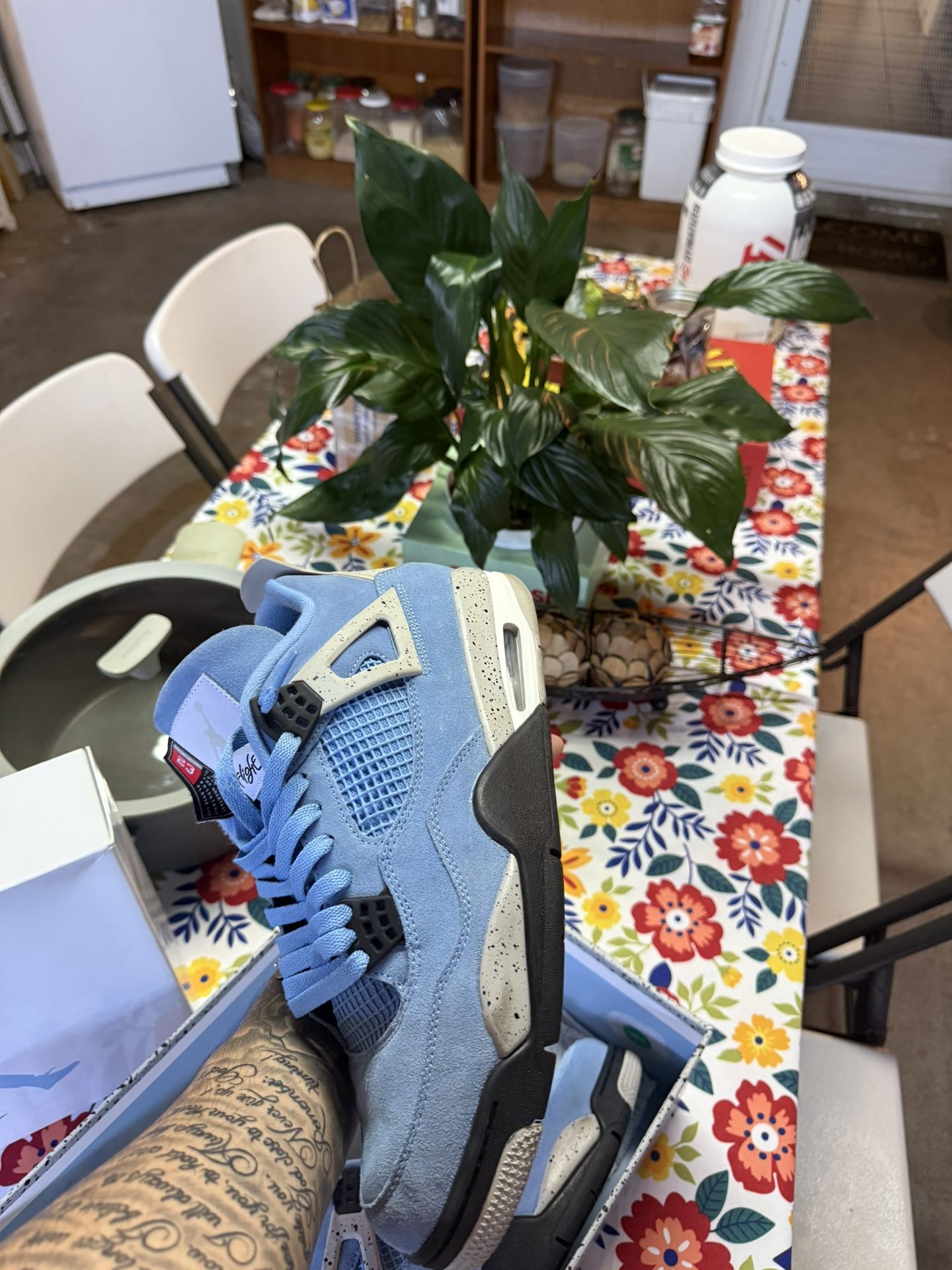 Jordan 4 Unc