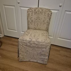 Slipper Chair