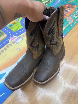Ariat Brown Leather Western Cowboy Boots a
