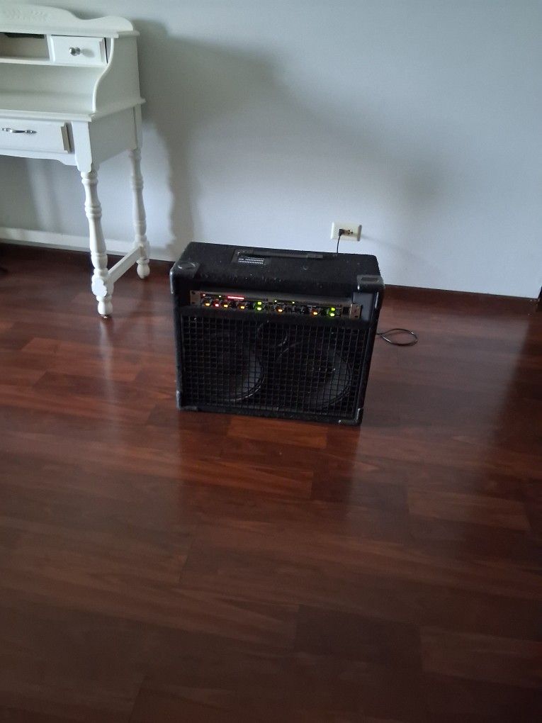 Composer Pro With Speakers And Box