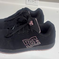 Womens Dc Shoes 8.5