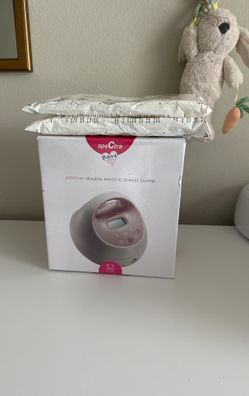 SpeCtra Breast Pump And Medela Breast Milk Storage!