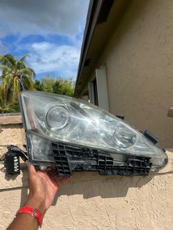 Lexus is (contact info removed)-2012 headlight