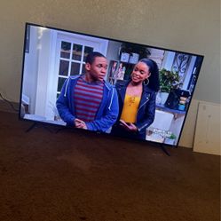 Onn Roku TV Black 60’