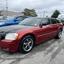 2005 Dodge Magnum R/T Sport Wagon  HEMI v8 102k miles Clean title  Leather, sunroof  Hard to find R/T  2 tone paint job, the black on hood and top the