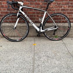 Trek Madone 5.9 – 56cm | Carbon Road Bike 