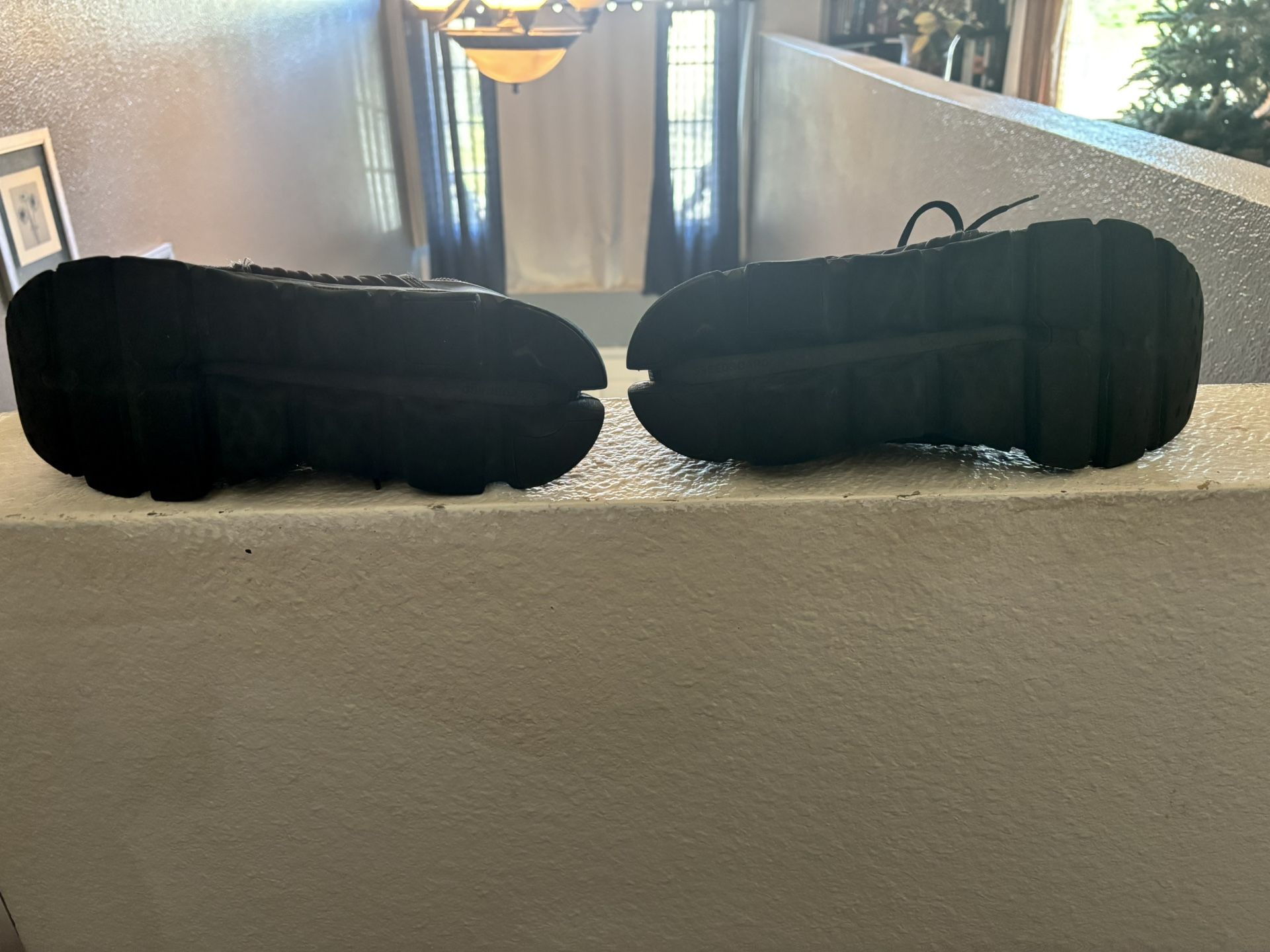 Black On cloud sneakers Mens 10 1/2