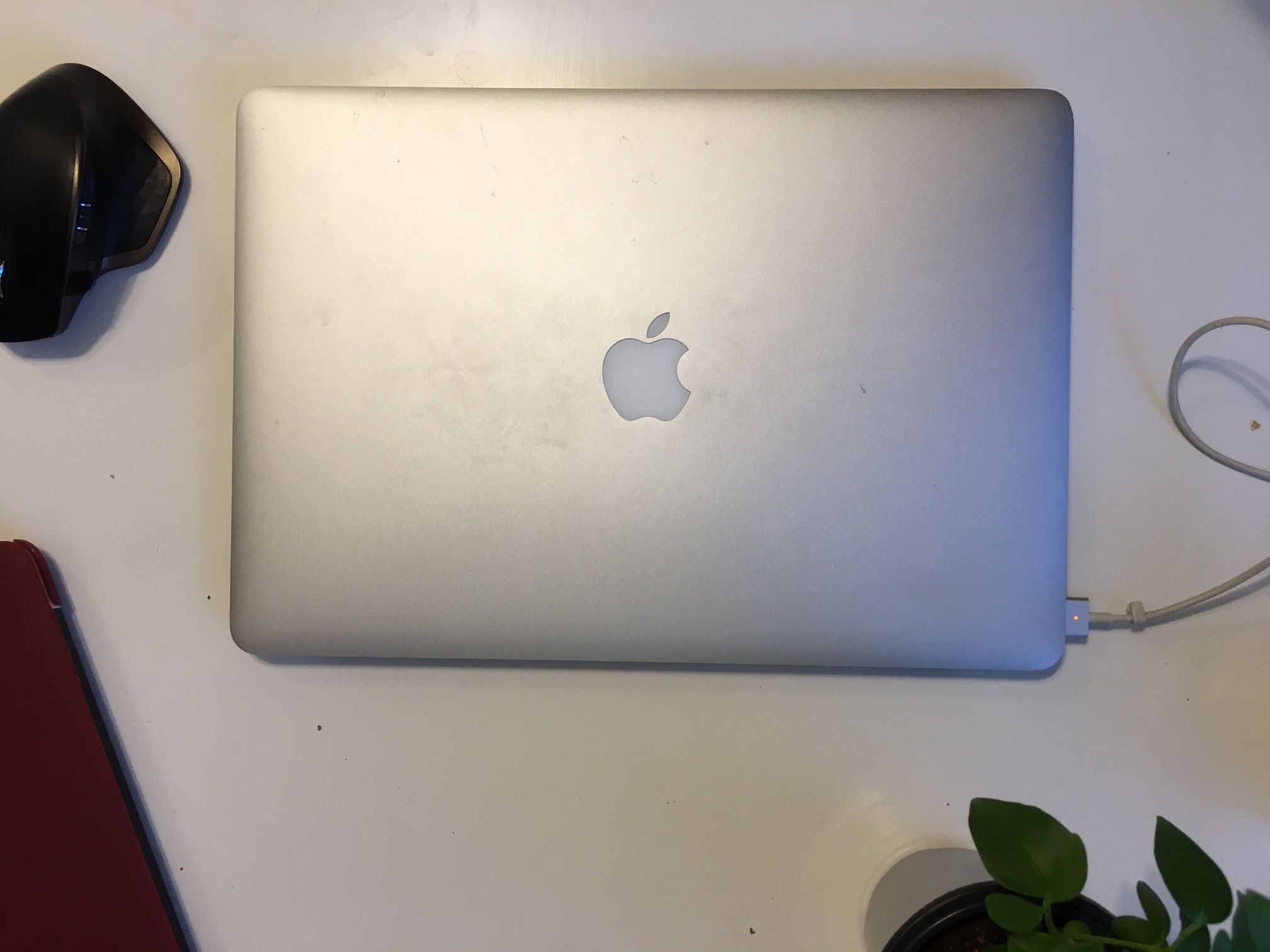 2013 MacBook Pro 15 Inch, 2.7 GHz Quad-core i7, 16 GB, 500 SSD