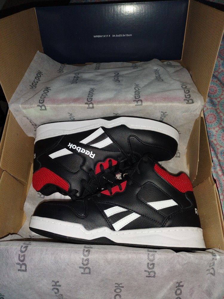 Work Safety Toe , Brand Reebok ,Shoe Size 7.5(Men's),color Black - Red
