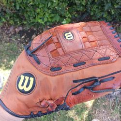 Wilson "AZTEC LEATHER " Baseball Glove