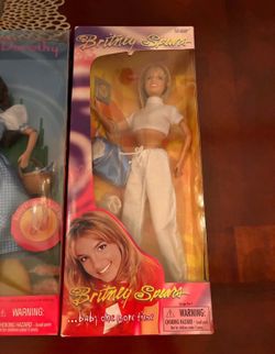Vintage Barbie Doll Collection Lot – Wizard of Oz, Britney Spears, Millennium Princess & More