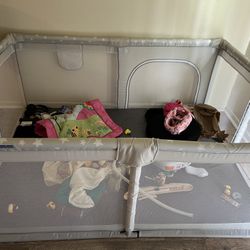 Playpen W Play Mat