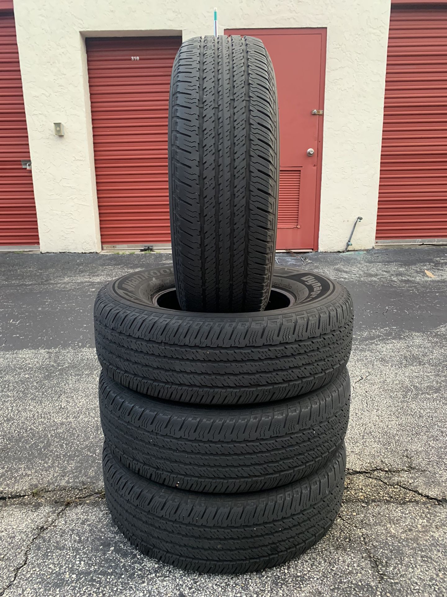 245/75/16 Hankook Tires 