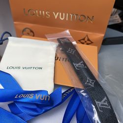 LV bracelet 
