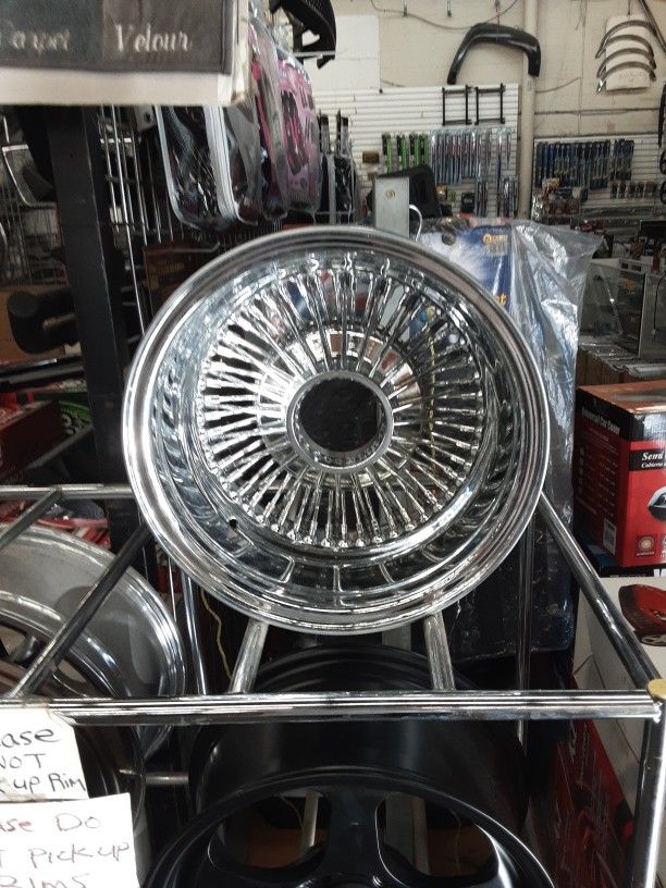 13x7 100 Spoke With 4 Knockoff And 4 Adapters 899.99 New In The Box