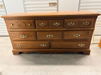 8 Drawer Wooden Dresser