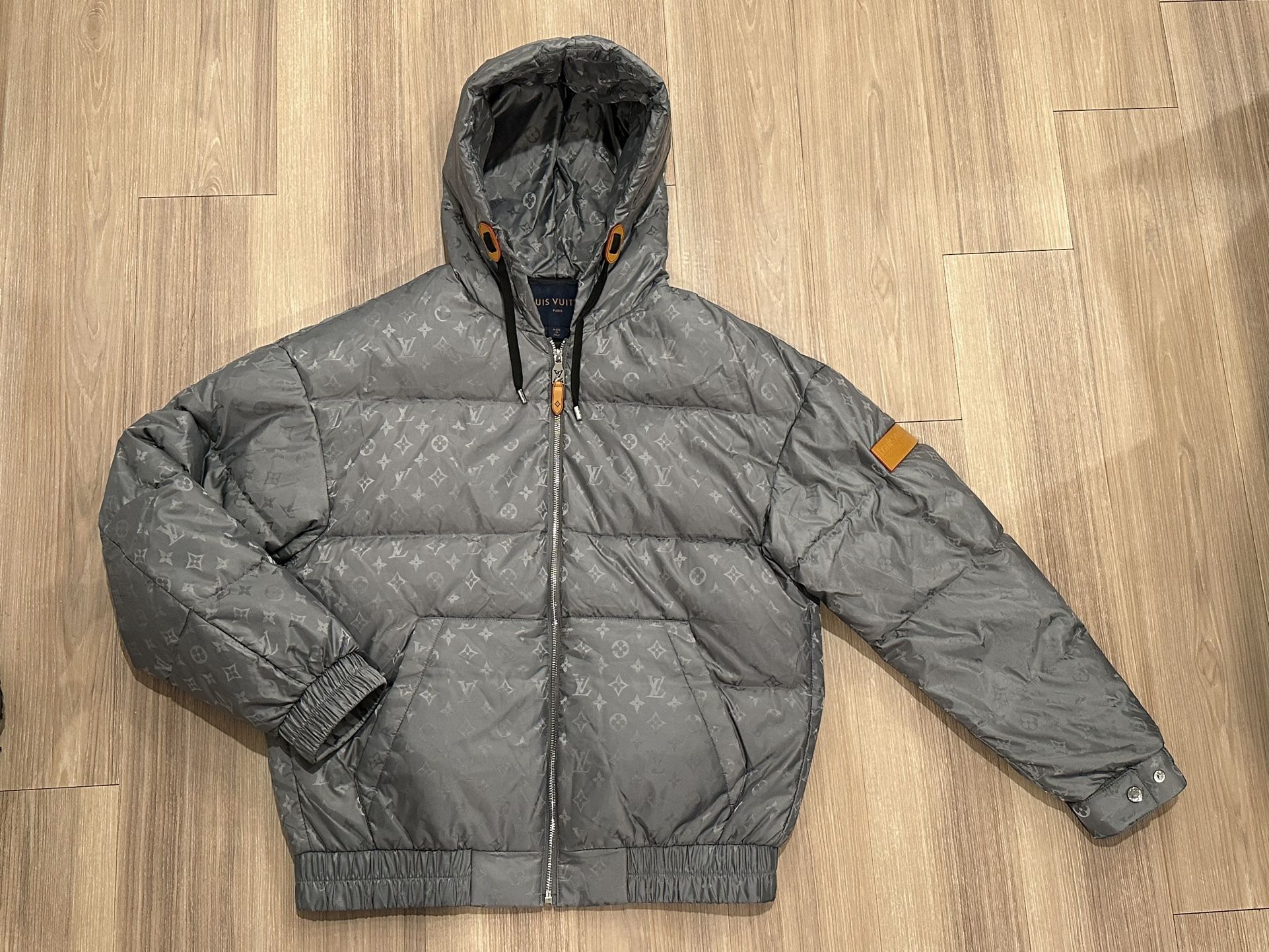 Jacket LV New Size L