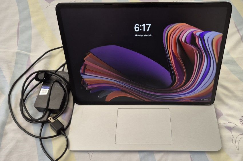 Surface Laptop Studio 14" nVidia RTX 3050Ti Intel i7 32GB Ram 1TB SSD Windows PC Microsoft Gaming