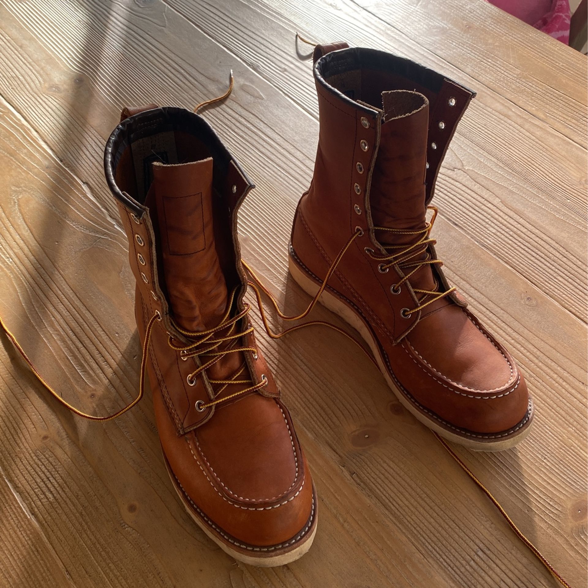 Red Wing Men’s Boots Size 9 Used 