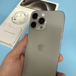 iPhone 15 pro max 512gb factory unlocked/ Liberado para Cualquier Companias