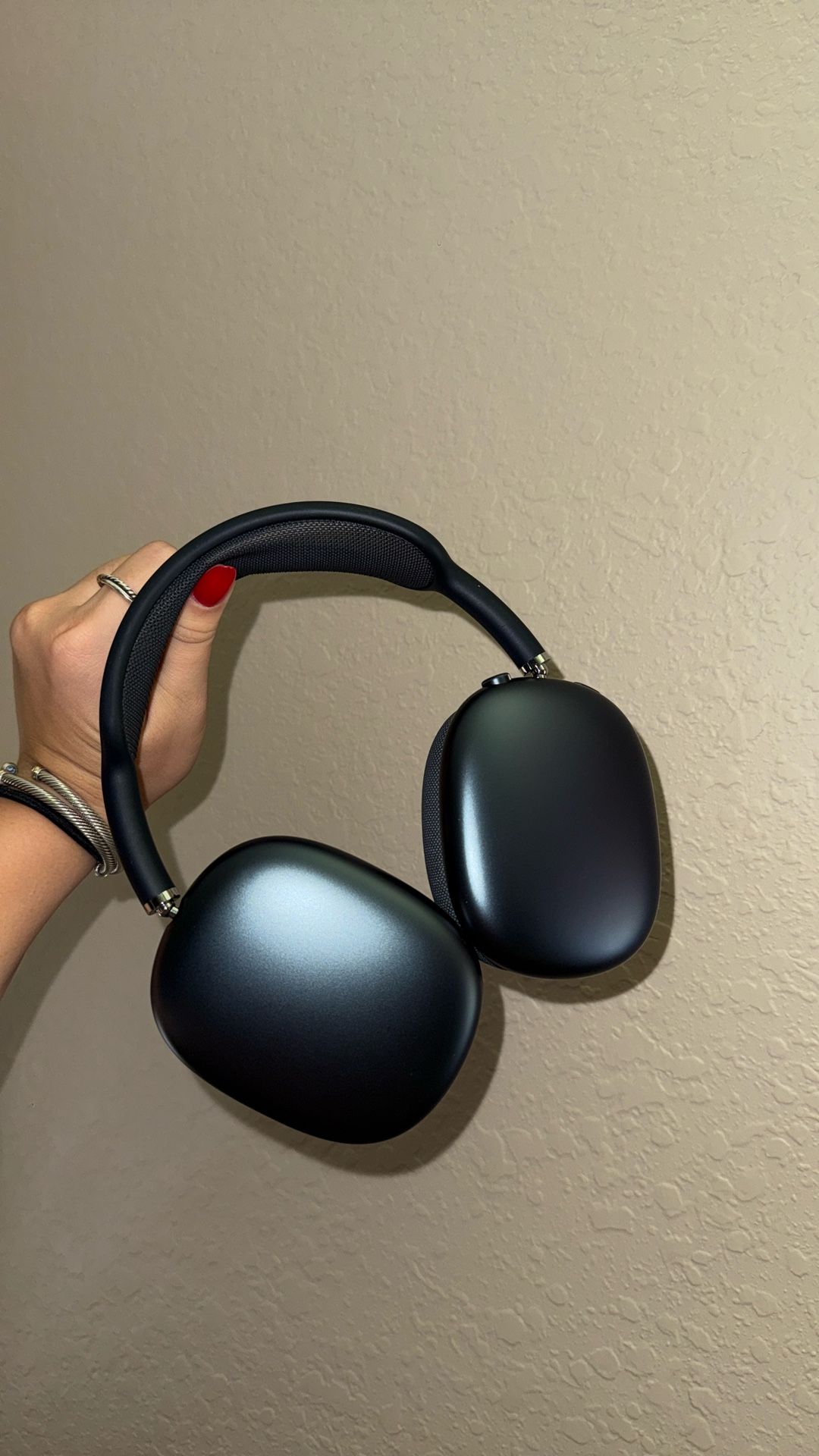 Black AirPod Max