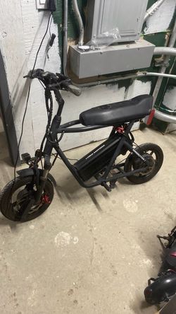 EMOVE RoadRunner V2 Seated Electric Scooter