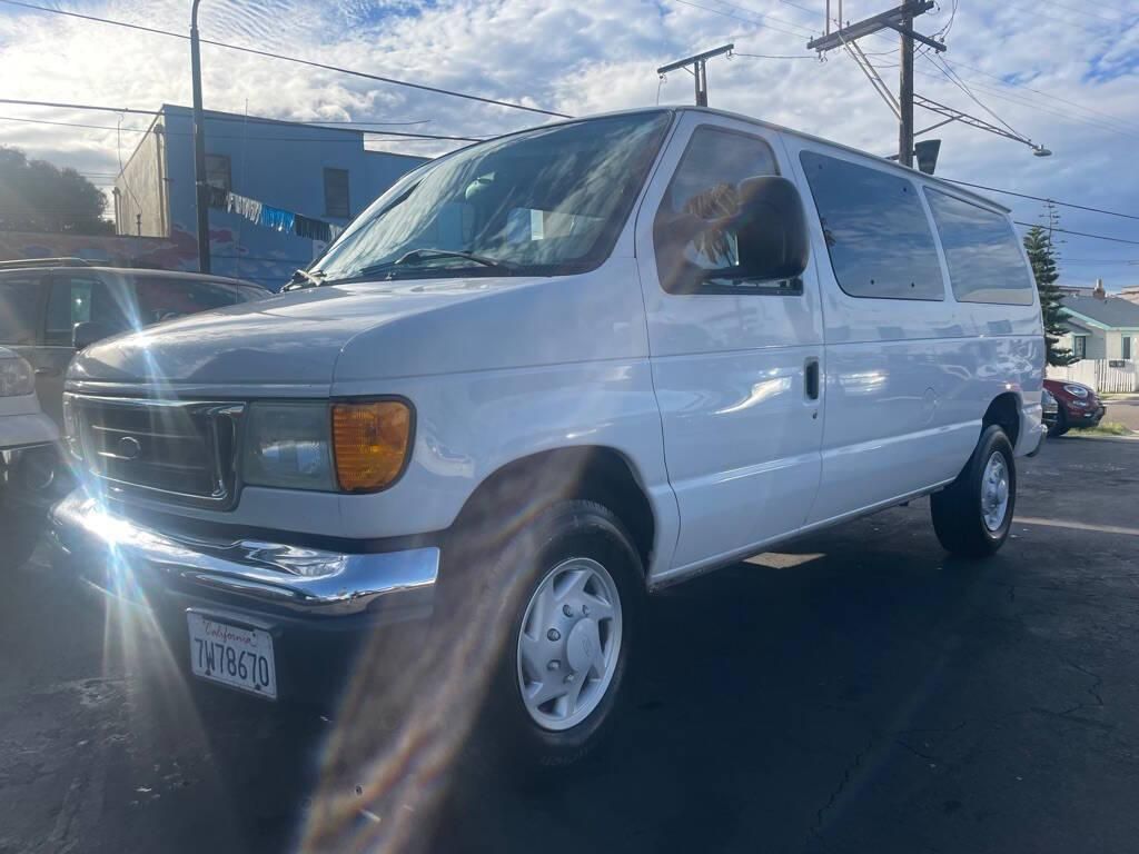 2005 Ford E-350 Super Duty
