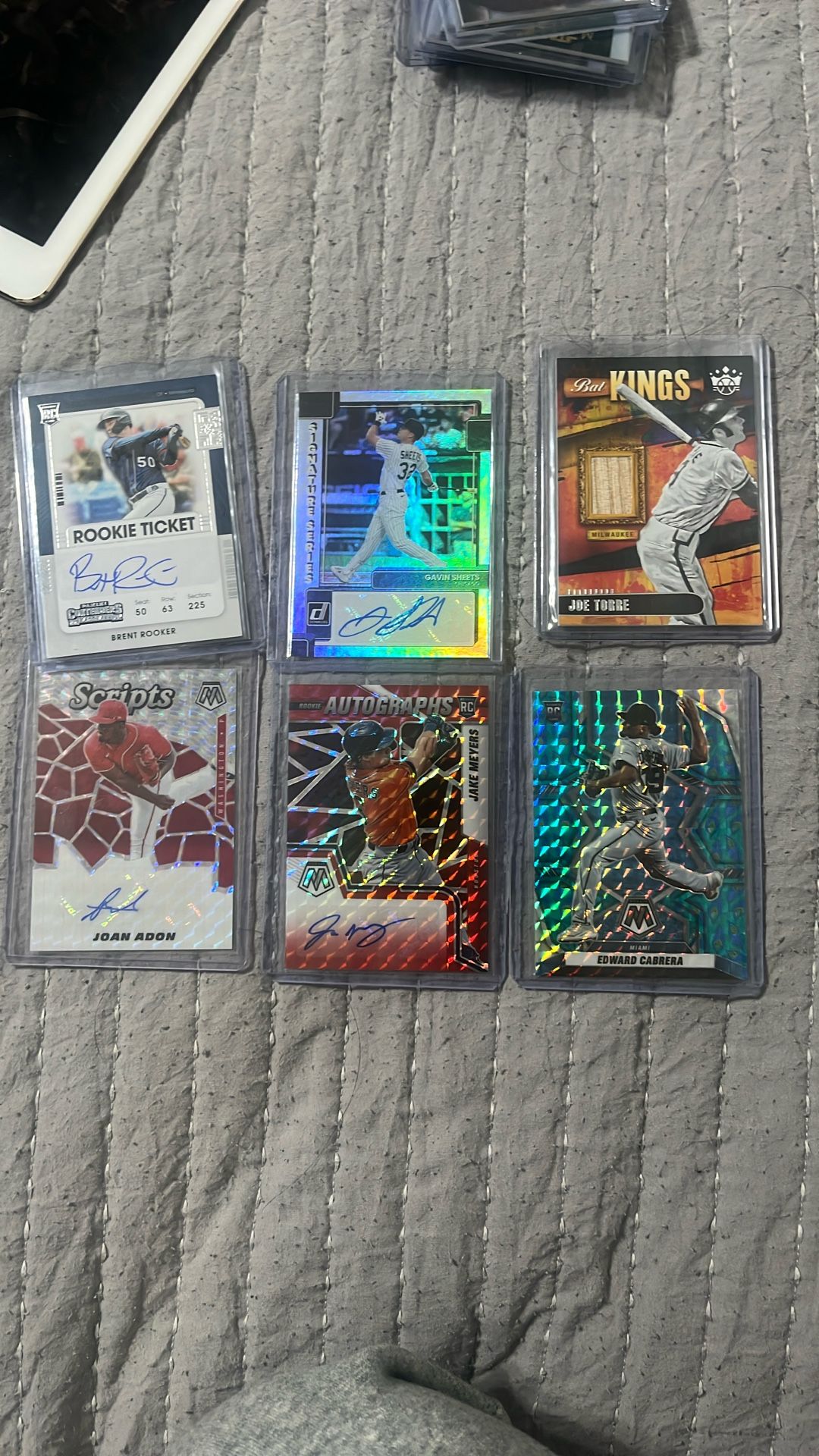 Baseball Signed and Patches Lot