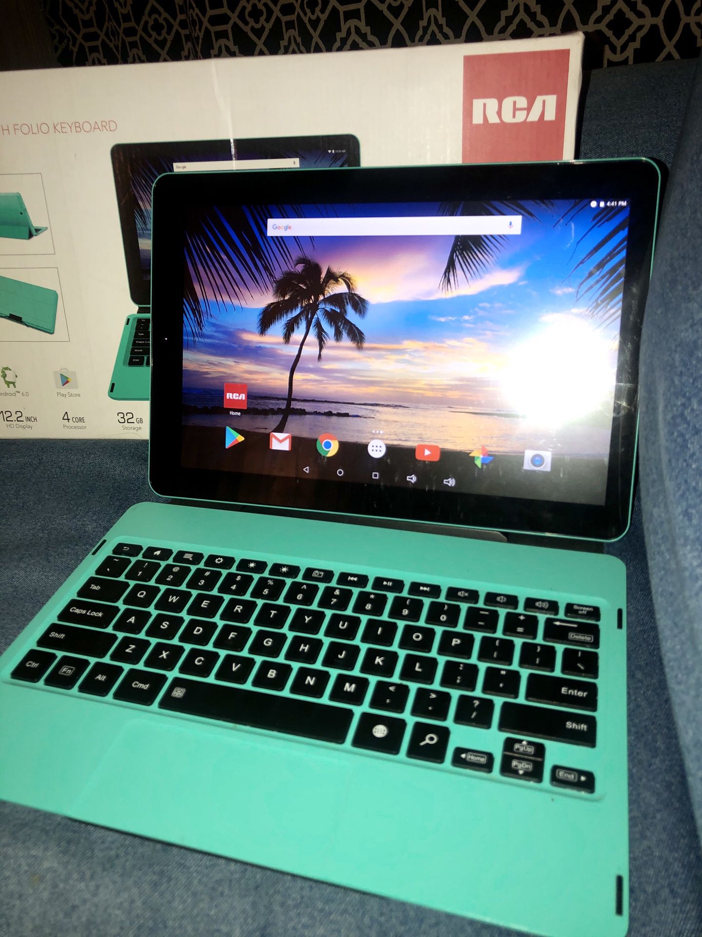 RCA Pro12 Touchscreen Tablet w Folio Keyboard Like New!!