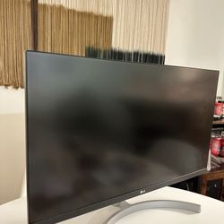 LG 27in Monitor 75Hz Great For Gaming 