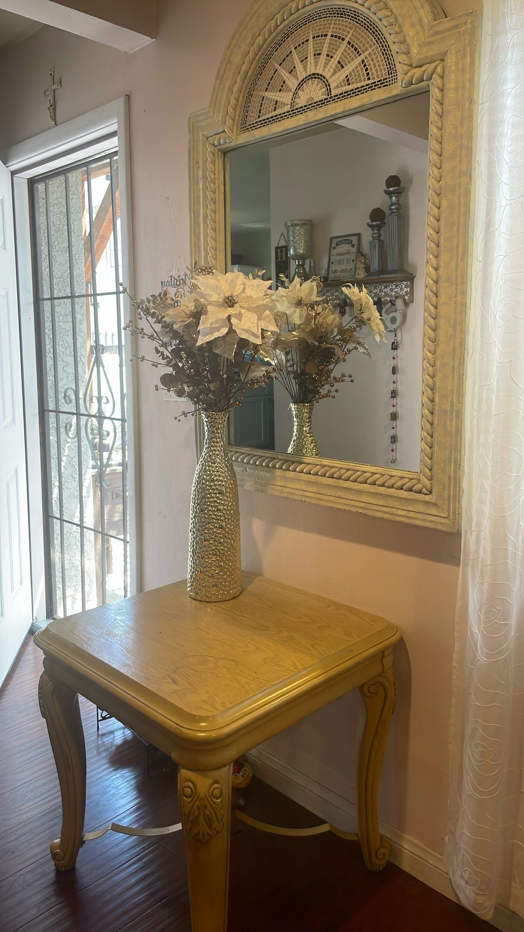 Mirror + Table