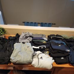 Men's Size MEDIUM clothes / Shirts