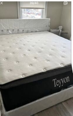 Brand new king 12inch thickness of mattress