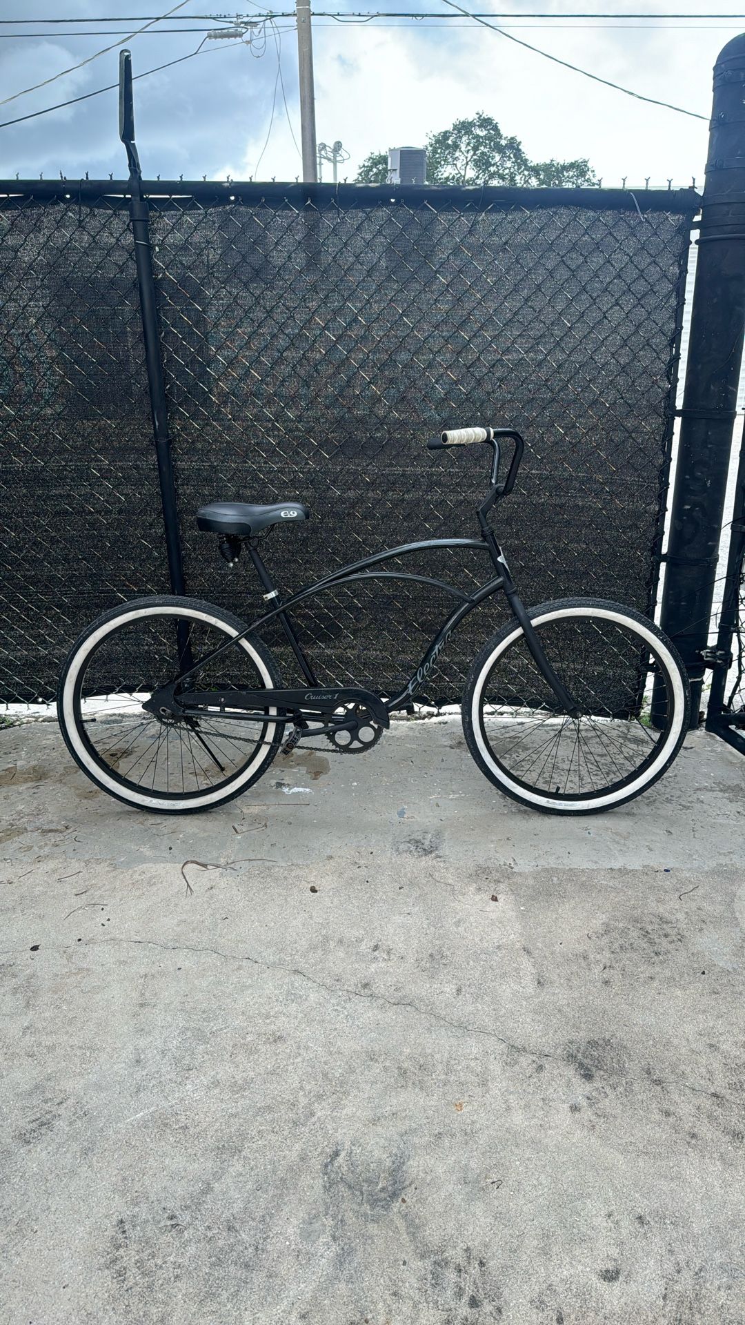 Beach Cruiser Electra Brand 