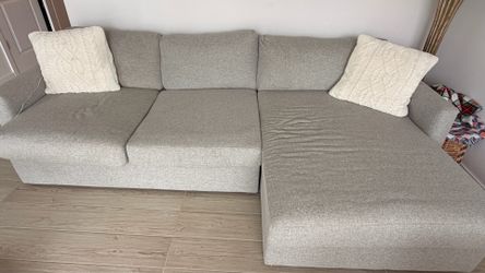 Perfect condition Noah sectional couch city furniture for sale grey gray