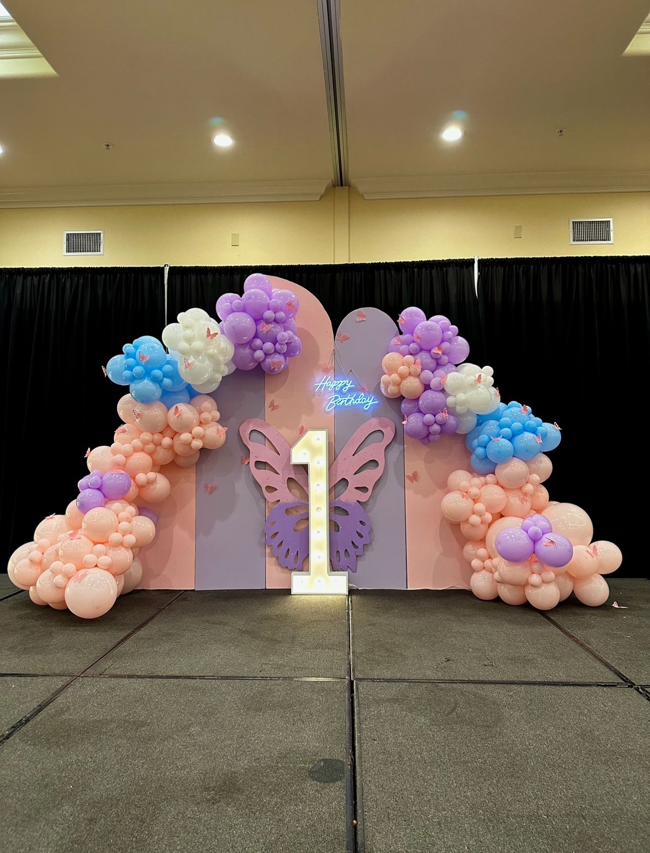 Backdrop,balloons,butterflies,
