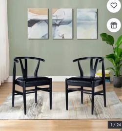 Set of chairs