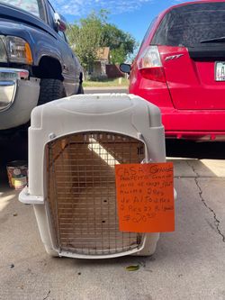 Casa grande para perro grande mide de largo 3 pies de ancho 2 pies de alto mide 2 pies 27 pulgadas