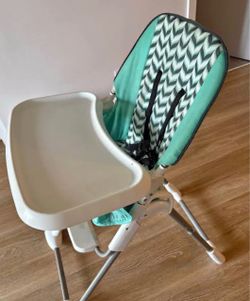 Even flow flat fold highchair