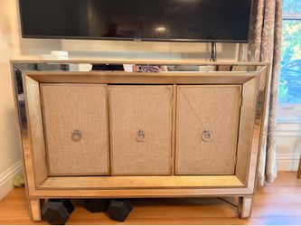 Console Table!! Need Out ASAP