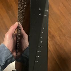 NETGEAR AC1750 Wi-Fi DOCSIS 3.0 Cable Modem Router