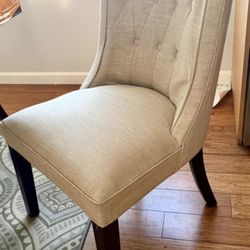 Set of 6 Comfortable Structube Lida Dining Chairs (set of 6-150$)