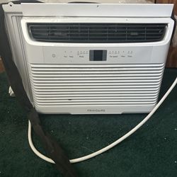 Small Window AC With Remote