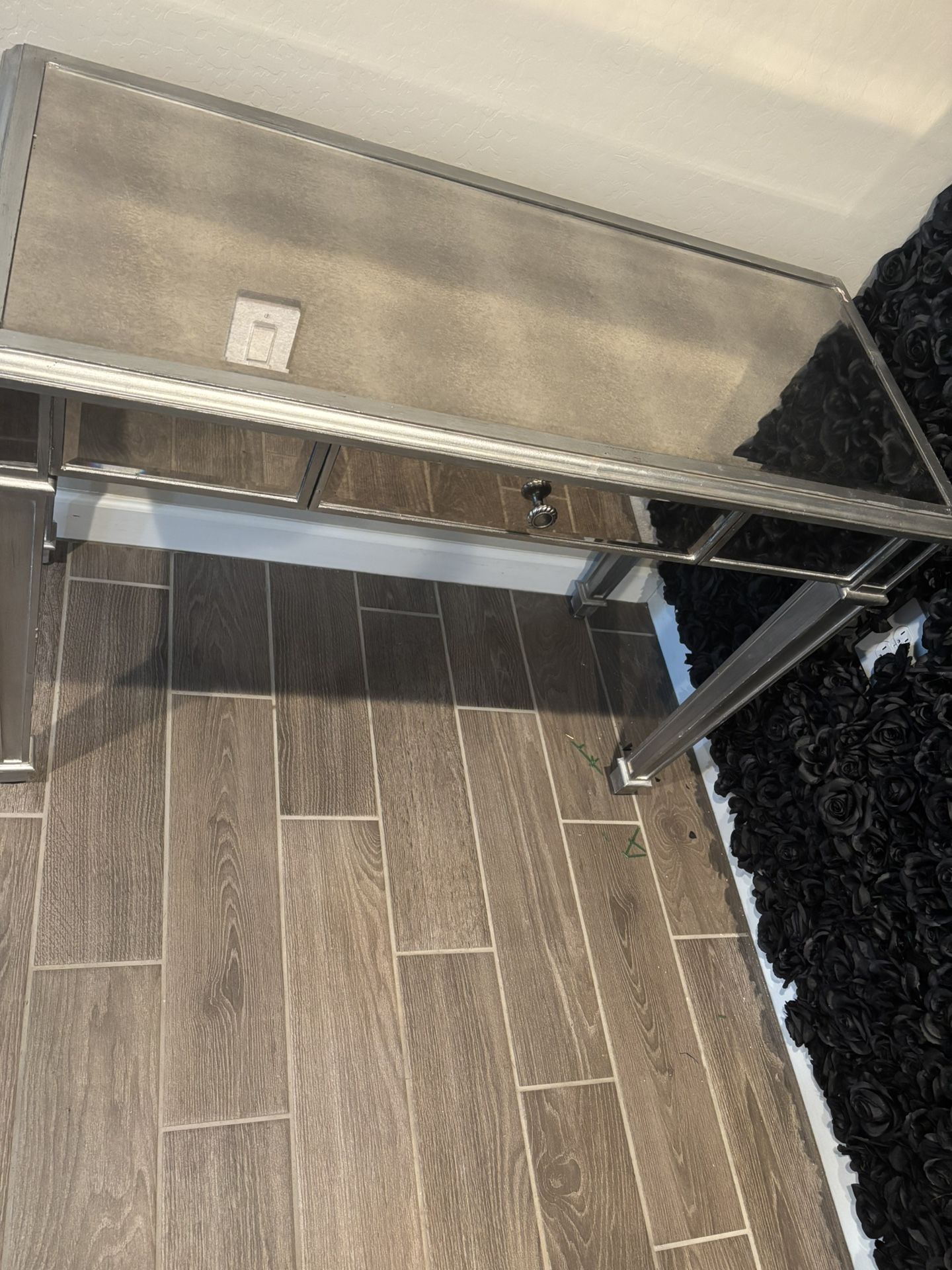 Mirrored Entry Table