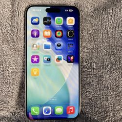 Cricket Or AT&T iPhone 15 Pro Max 256gb 